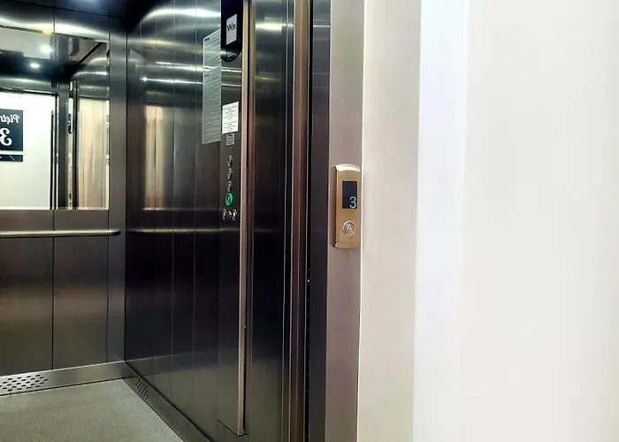 Loft Manufaktura Grossa דירה *